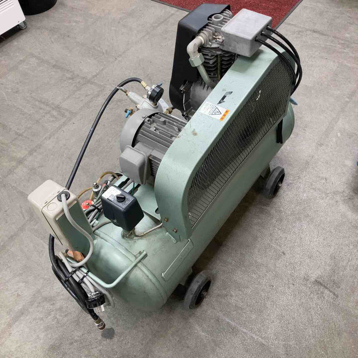 【店頭受取り限定】【200V】アネスト岩田 200vデンタルコンプレッサー　モデル：OCS-165P-24B エアドライヤー付属 【川崎店】