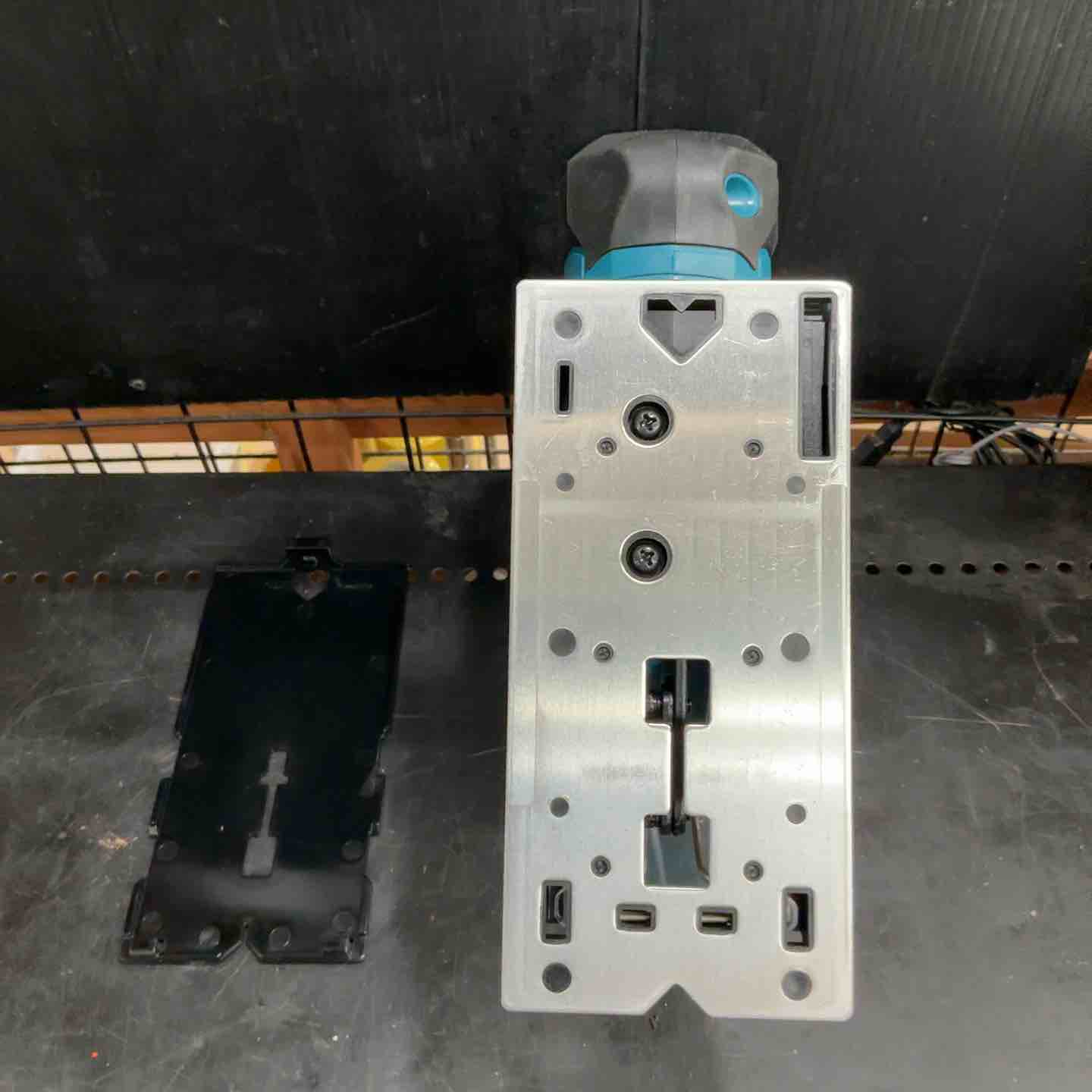 ★マキタ(makita) コードレスボードカッタ SD180DZ【草加店】 ☆マキタ(makita) コードレスボードカッタ SD180DZ【草加店】 – アクト