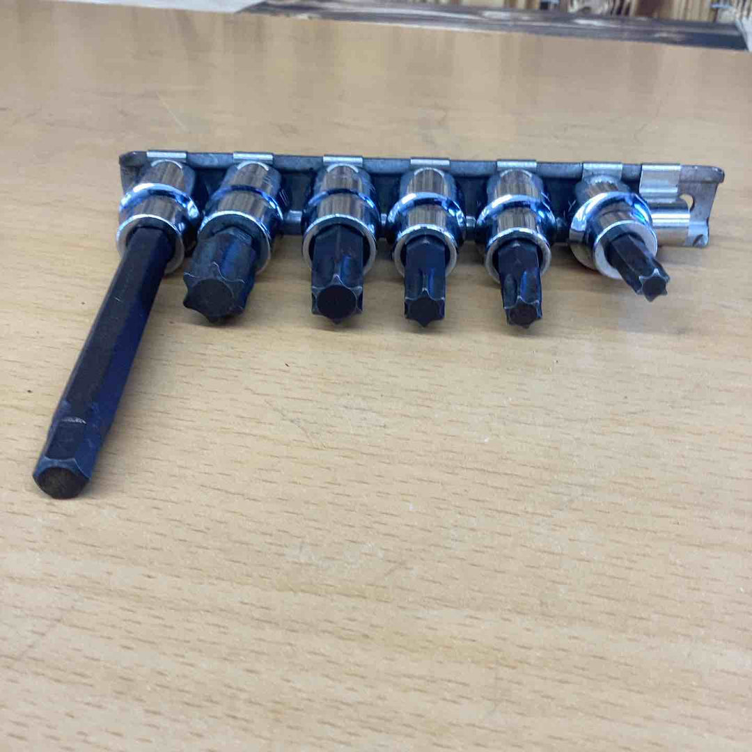 SIGNET ビットソケット6個セット（22945 7mm,22870 T50,22867 T40,22869 T50,22868 T45,22871)【草加店】