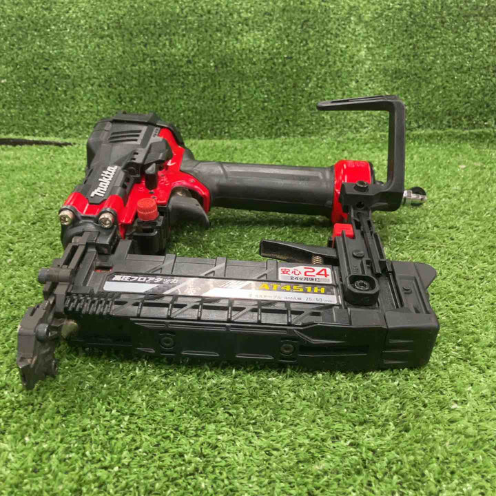 ★マキタ(makita) 高圧フロアタッカ AT451H【川崎店】