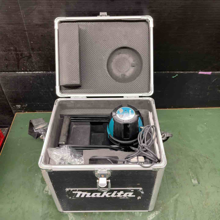 ◇マキタ(makita) コードレスグリーンレーザー墨出し器 SK209GDZ 高輝度 (SK209GD)　BL1015付属【戸田店】