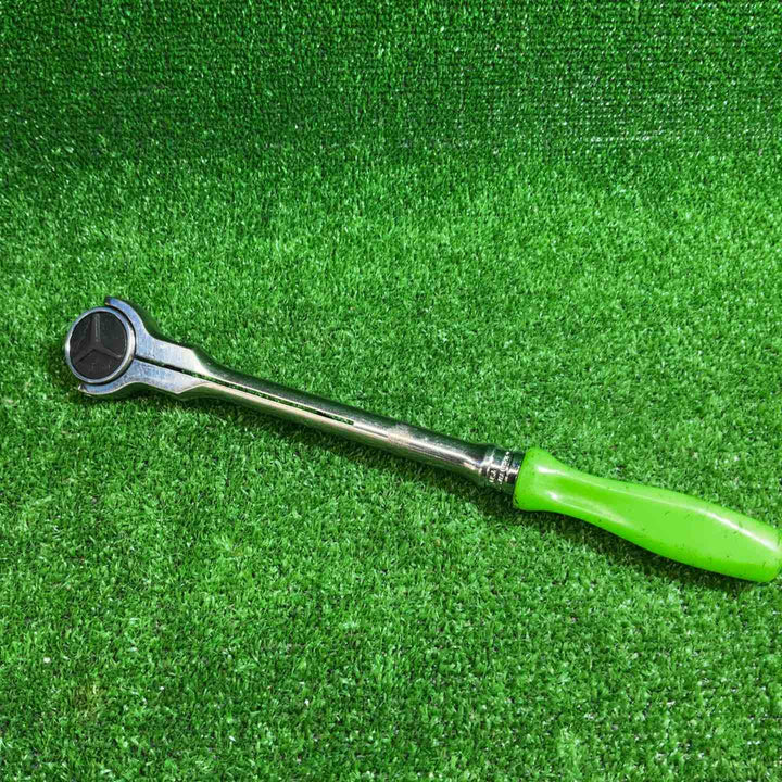 【中古品】 スナップオン Snap-on 限定カラ― ラチェットハンドル グリーングリップ 差込み角:9.5ｍｍ 3/8" スイブルヘッド 100ギア  FHNFD100G 【藤沢店】