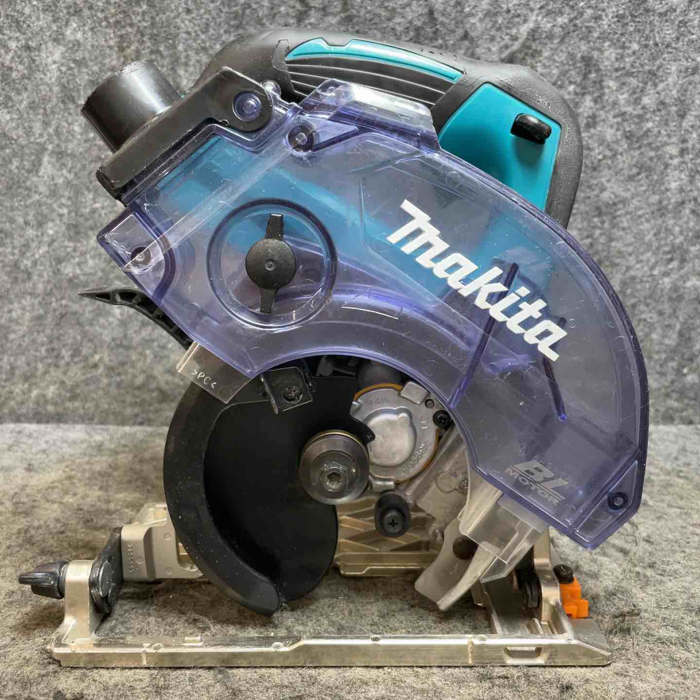 マキタ(makita) コードレス防じん丸のこ KS511DZ 6.0Ahバッテリー付 【桶川店】 マキタ(makita) コードレス防じん丸のこ KS511DZ 6.0Ahバッテリー付