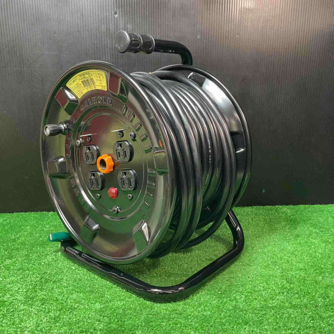 サンピース 電工ドラム（アース付）30m コンセント４ NP-E34-SP ブラック【岩槻店】