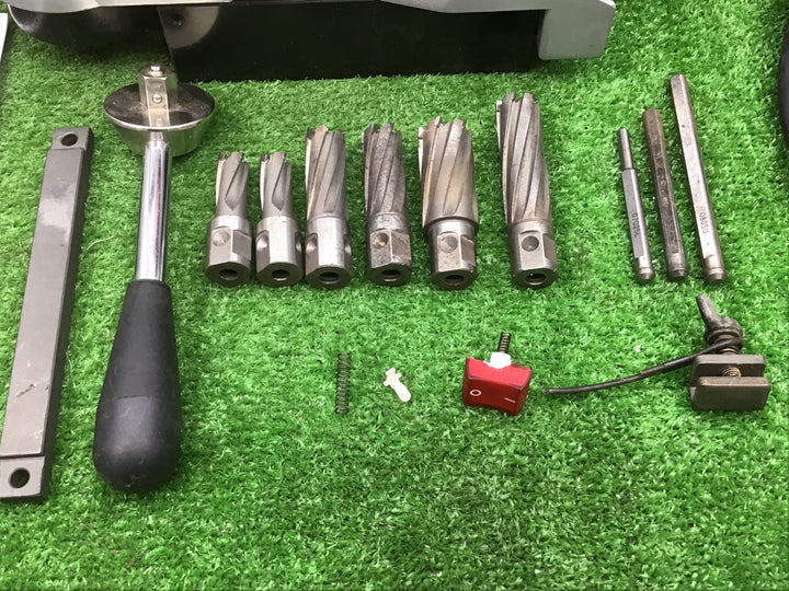 【ジャンク：部品取り】タックス株式会社　AGP　低丈型　マグネティックコアドリル　PMD3530【富山店】●Y6