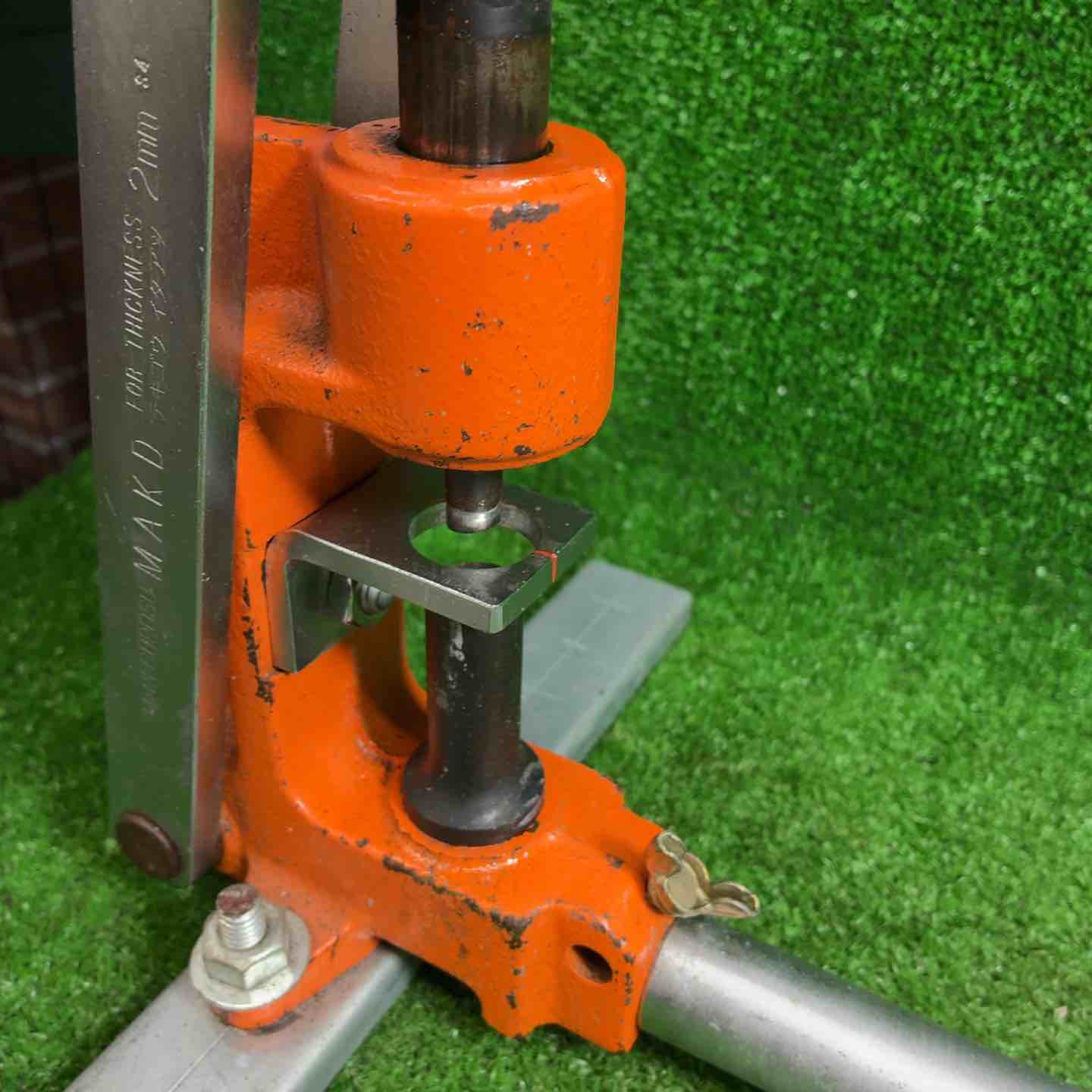 ◇ネグロス電工 パンチャ MAK-D チャンネル穴あけ工具 MAKD【藤沢店