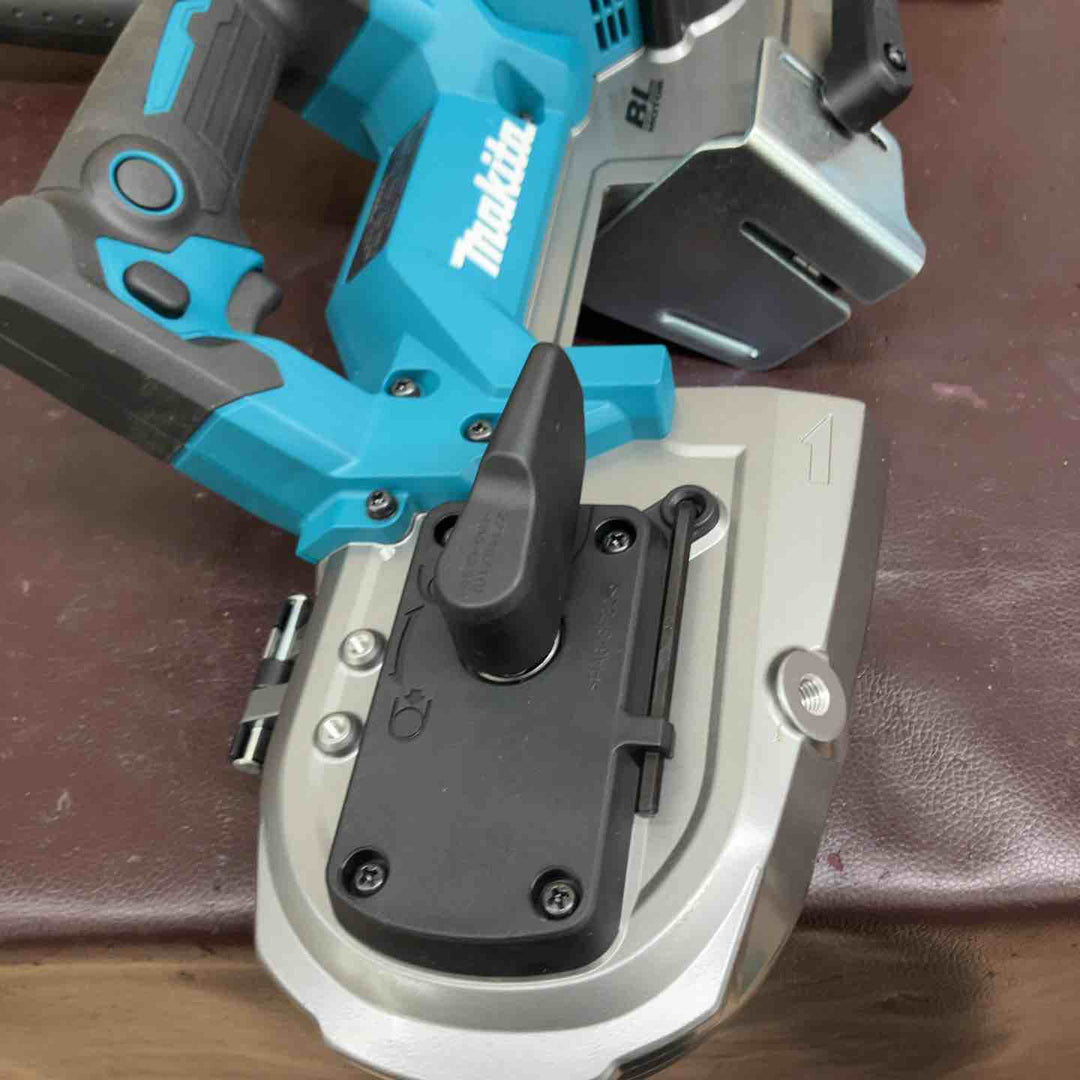 【未使用(店頭展示品)】★マキタ(makita) 40Vmax コードレスポータブルバンドソー PB003GZ(本体のみ)【東大和店】