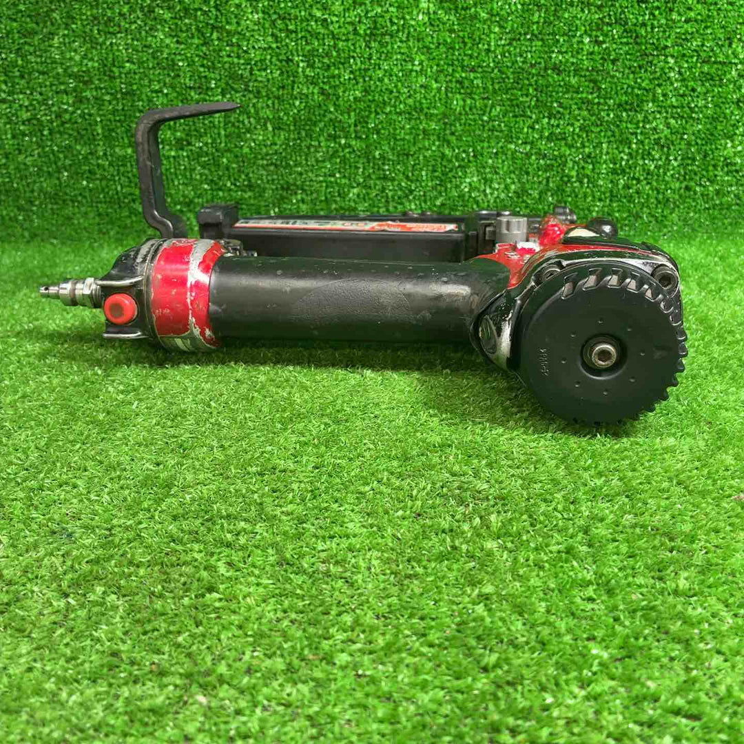 【中古品】 マキタ(makita) 高圧フロアタッカ AT450HA 【藤沢店】