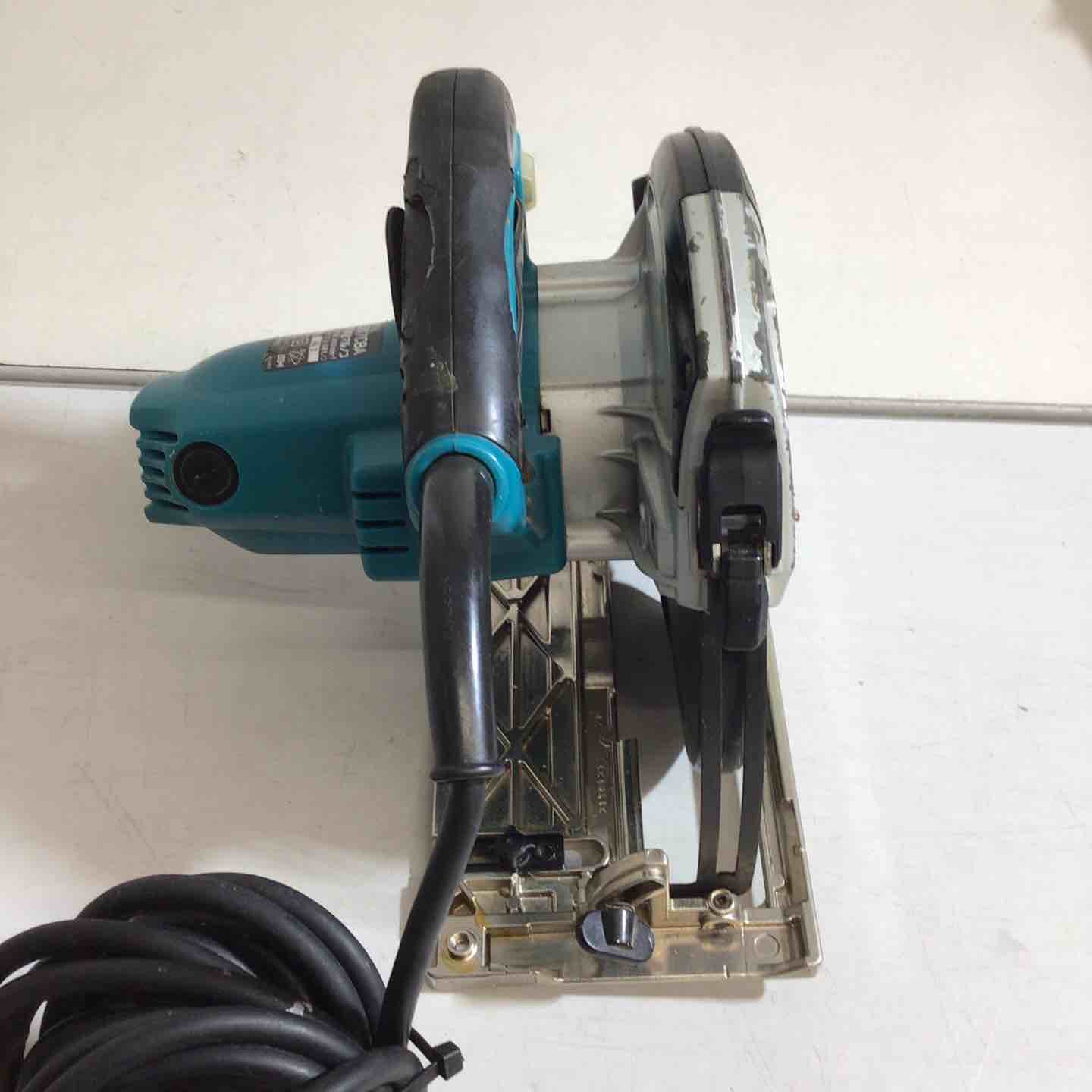 ◇マキタ(makita) 190mm電子造作精密丸ノコ 5817CBA【戸田店