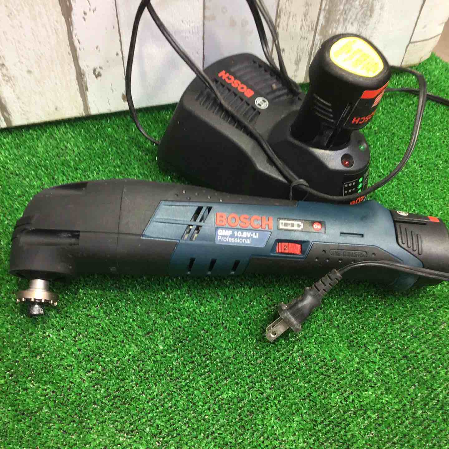ボッシュ BOSCH GMF10.8V-LI バッテリーカットソー【野田愛宕店 ボッシュ BOSCH GMF10.8V-LI バッテリーカットソー【野田愛宕店