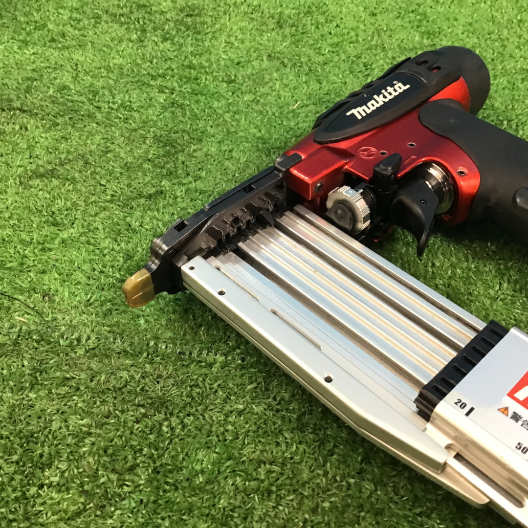 ★マキタ(makita) 高圧ピンネイラ AF501HP【岩槻店】