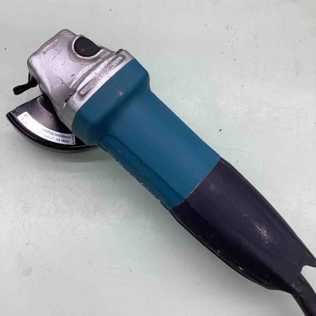 ☆マキタ(makita) 100mmディスクグラインダ GA4032【越谷店】