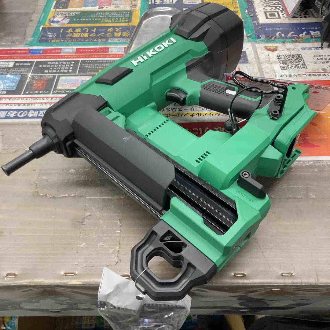 ★ハイコーキ(HIKOKI) コードレスコンクリート釘打機 NC1840DA(NN)(本体のみ)　18V対応【戸田店】