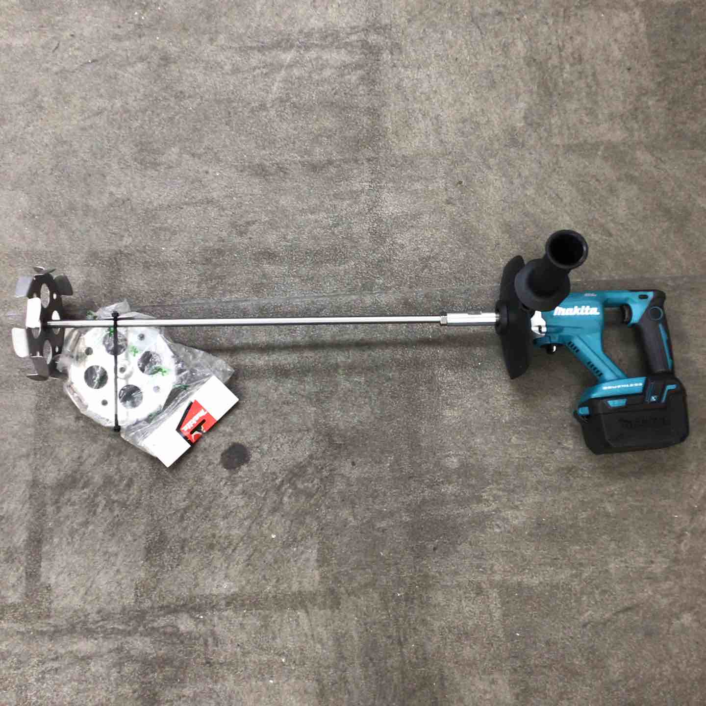 ★マキタ(makita) コードレスかくはん機 UT130DZ【川崎店】 ☆マキタ(makita) コードレスかくはん機 UT130DZ【川崎店】 – アクト