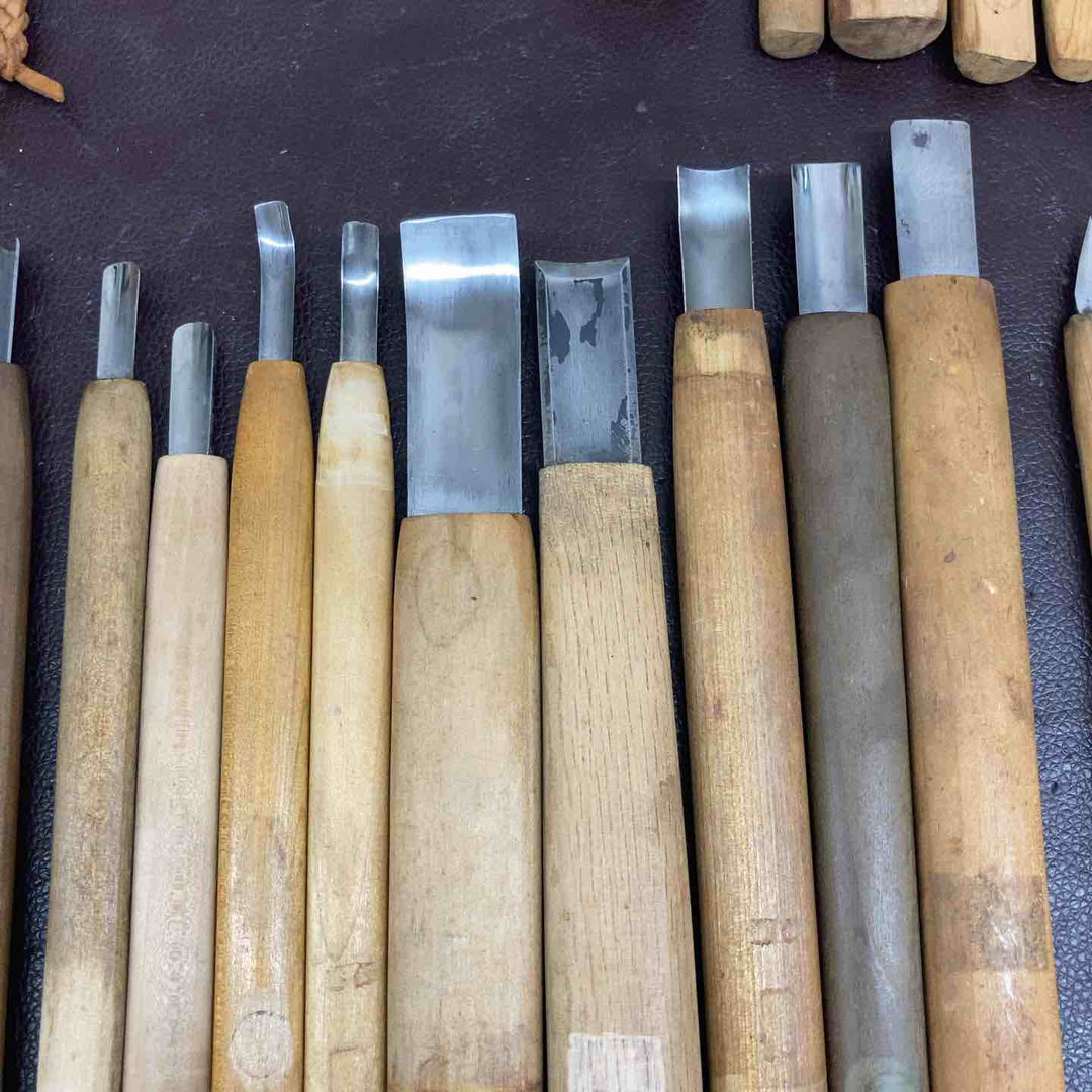 【中古品】 彫刻刀・ナイフ・砥石104点まとめ 和工具・鑿・木工 【東大和店】