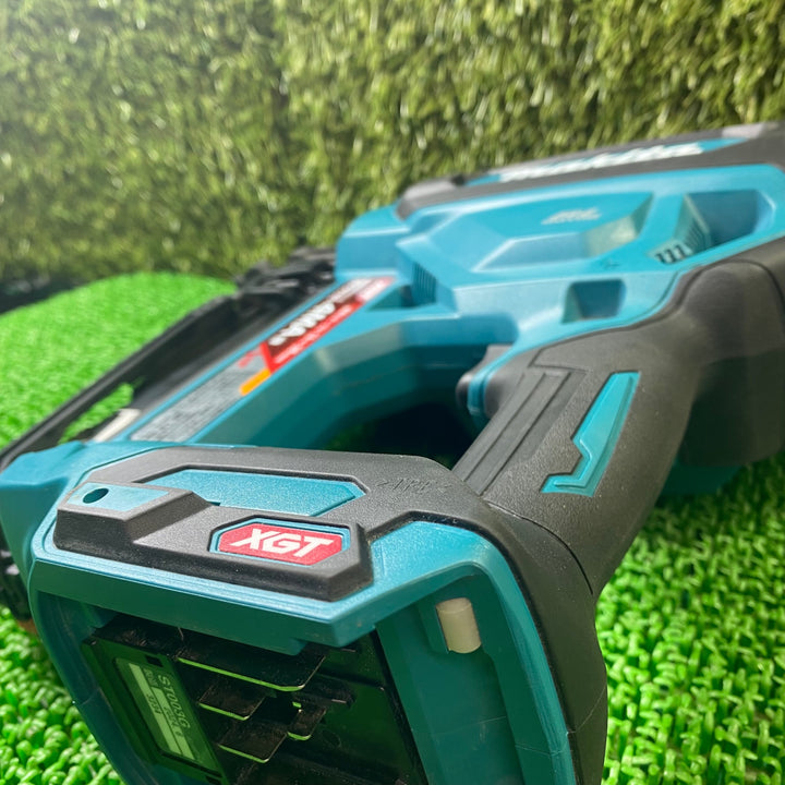 マキタ(makita) コードレスフロアタッカ ST003GZ【川口店】