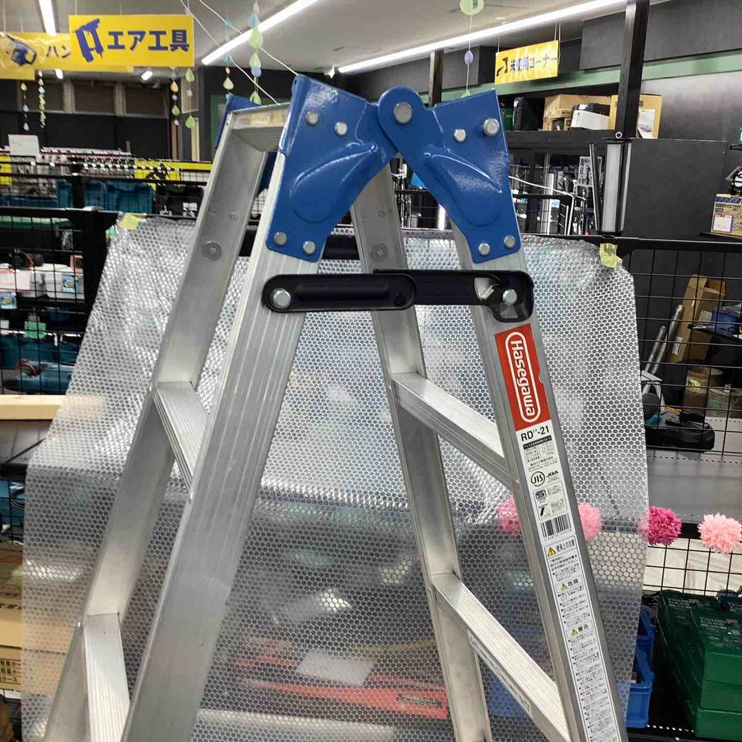 【店頭受取り限定】長谷川工業(Hasegawa)アルミはしご兼用脚立 天板トレー RD2.0-21(1.99m)【越谷店】