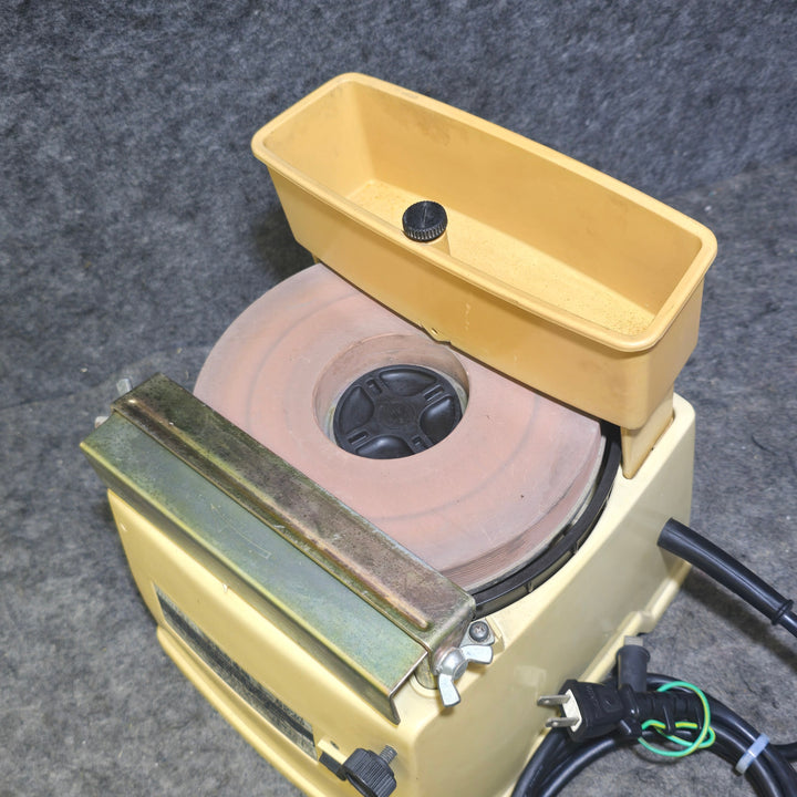 【中古品・中古替え砥石付き！】マキタ(makita) 刃物研磨機 9820【桶川店】