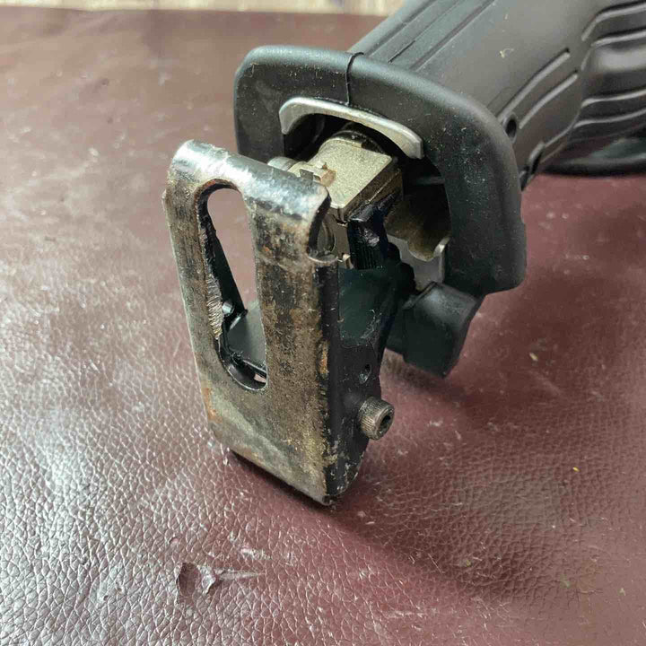 【中古品】マキタ(makita) セーバソー(レシプロソー) JR3030T【東大和店】