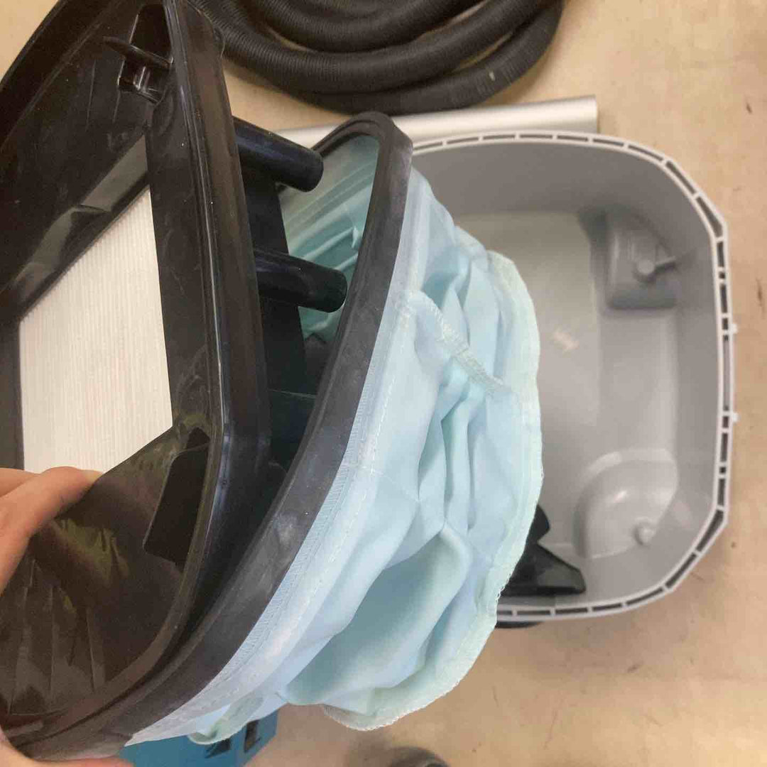 ★マキタ(makita) 集じん機 乾式 VC0840【町田店】