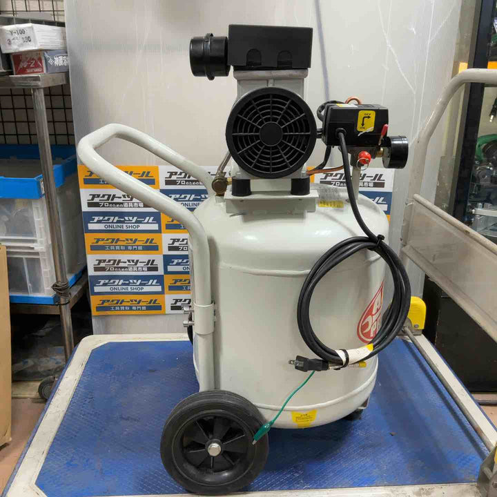 【店頭受取り限定】アストロプロダクツ 38L 静音 エアコンプレッサー AP040811 型式おそらく【草加店】