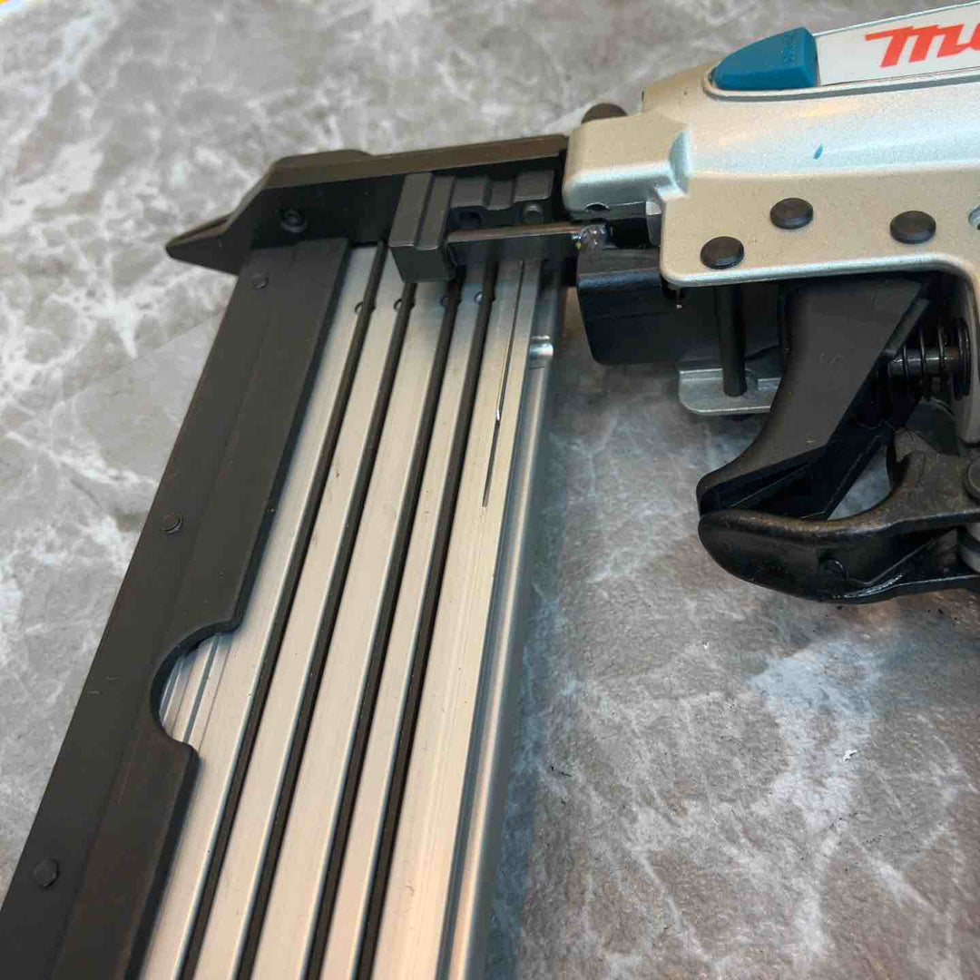 ★マキタ(makita) 常圧ピンネイラ AF351【八潮店】