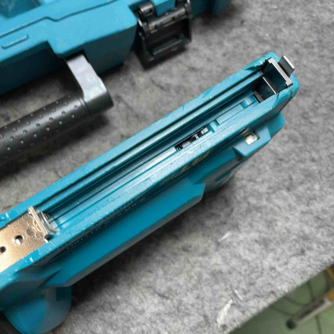 マキタ(makita) RT線専用コードレスタッカ ST112DZK【桶川店】