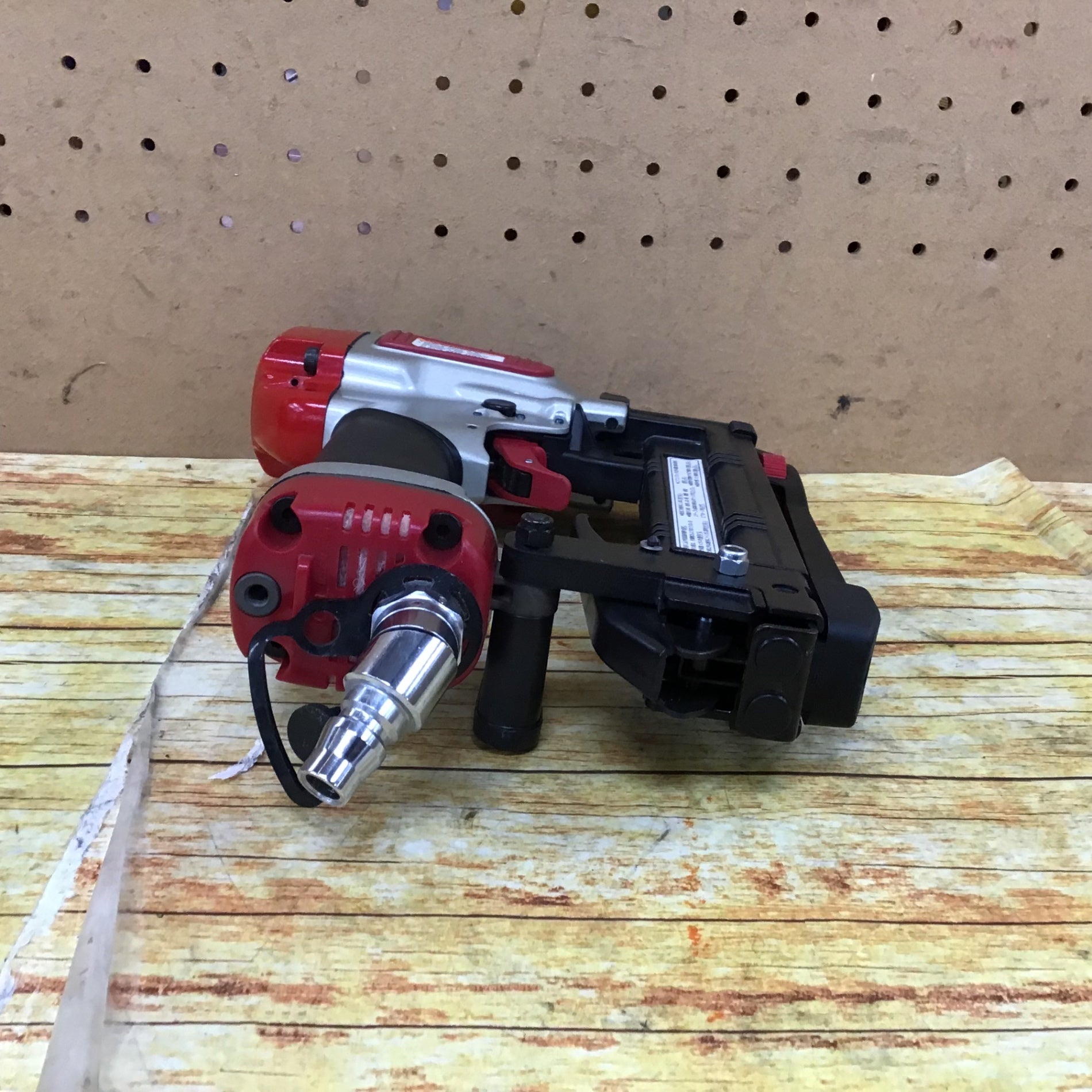 マックス(MAX) 常圧7mmエアタッカー TA-225/725M【川崎店】 – アクト