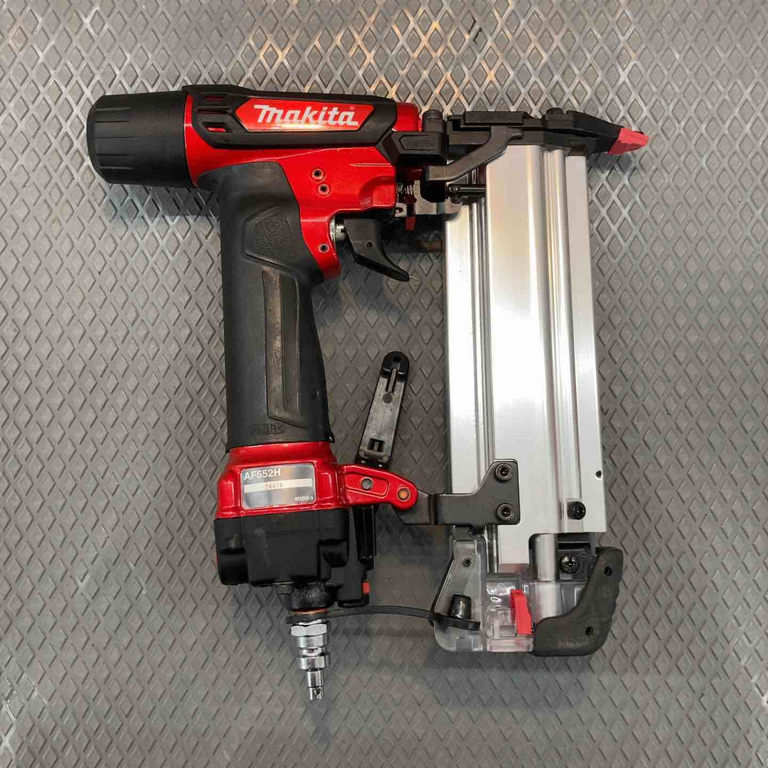 【中古品】マキタ(makita) 高圧フィニッシュネイラ AF552H【所沢店】