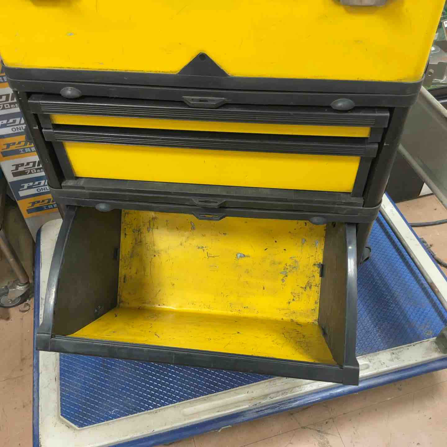 STANLEYキャリー付き工具箱 スタンレー工具箱 送料込 キャリー付き STANLEY