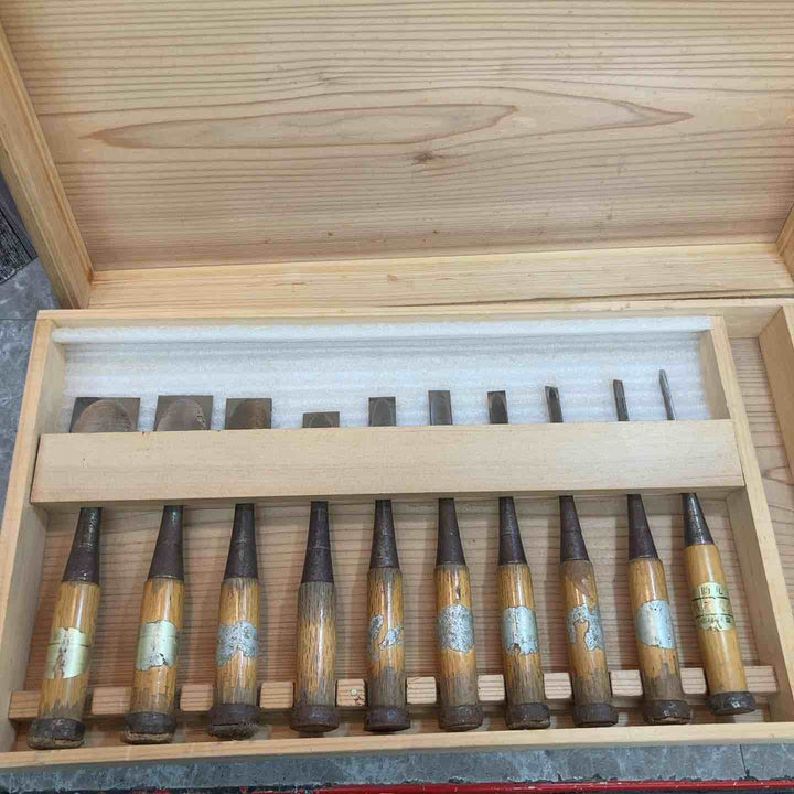【中古品】助丸 ハイス 鑿 10本入【八潮店】
