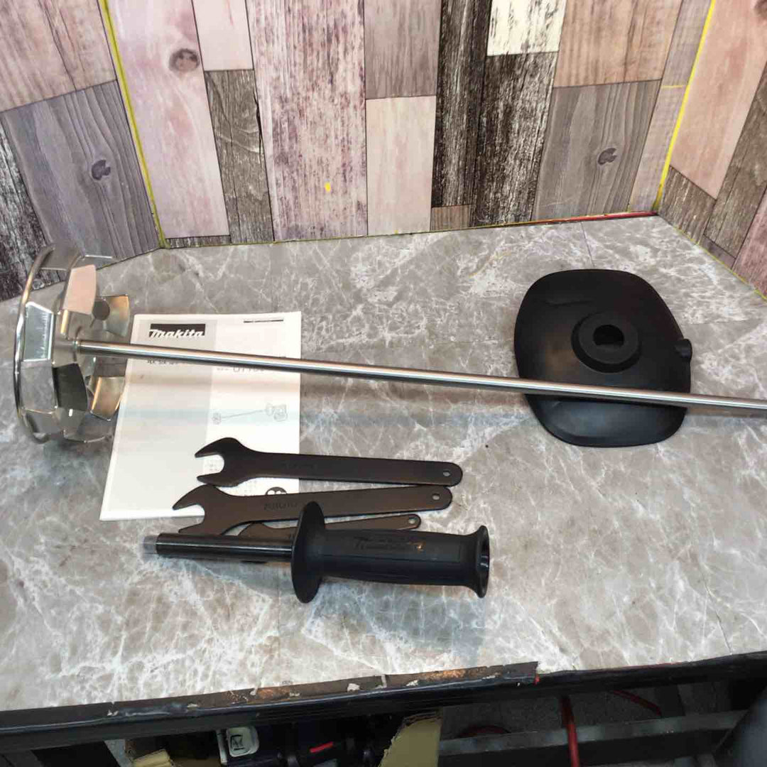 ★マキタ(makita) コードレスかくはん機 UT130DZ【八潮店】