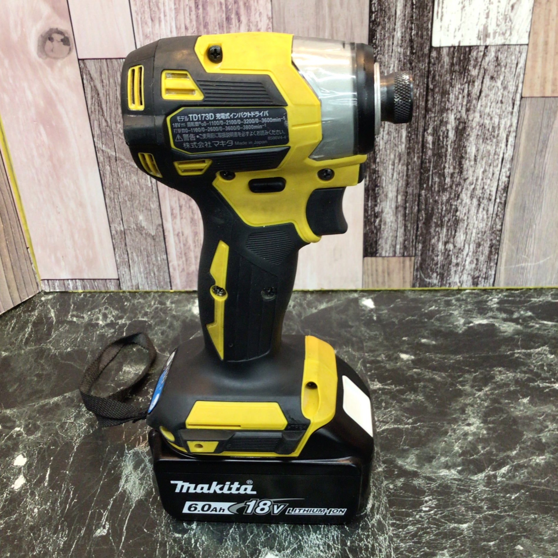 マキタ(Makita) 充電式インパクトドライバTD173DGXFY マキタ(Makita) 充電式インパクトドライバTD173DGXFY