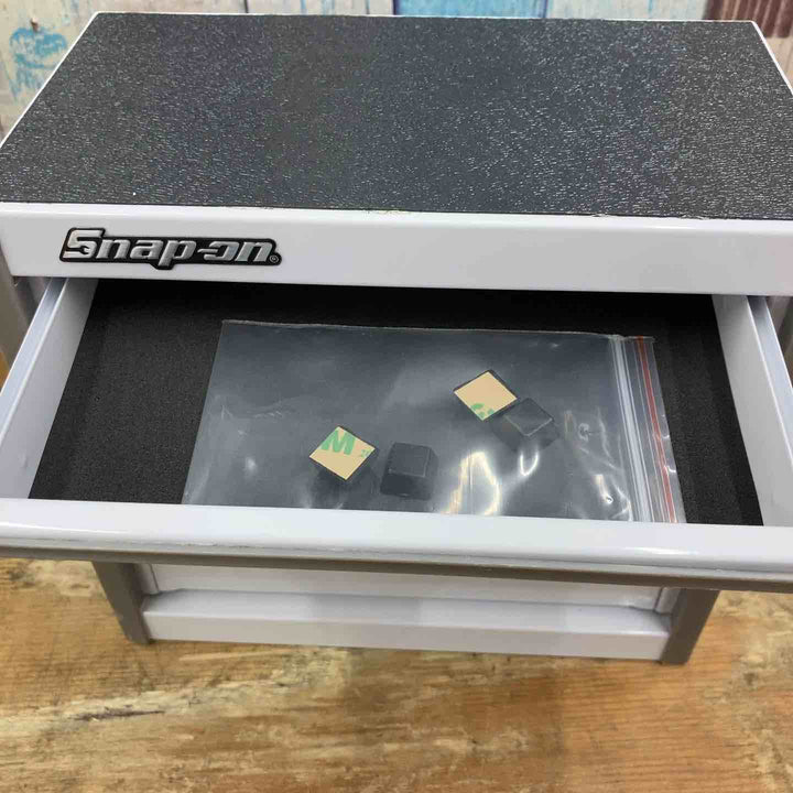 【未使用品】▲スナップオン(Snap-on) マイクロロールキャブ ミニ工具箱 KMC922APT 白色【柏店】