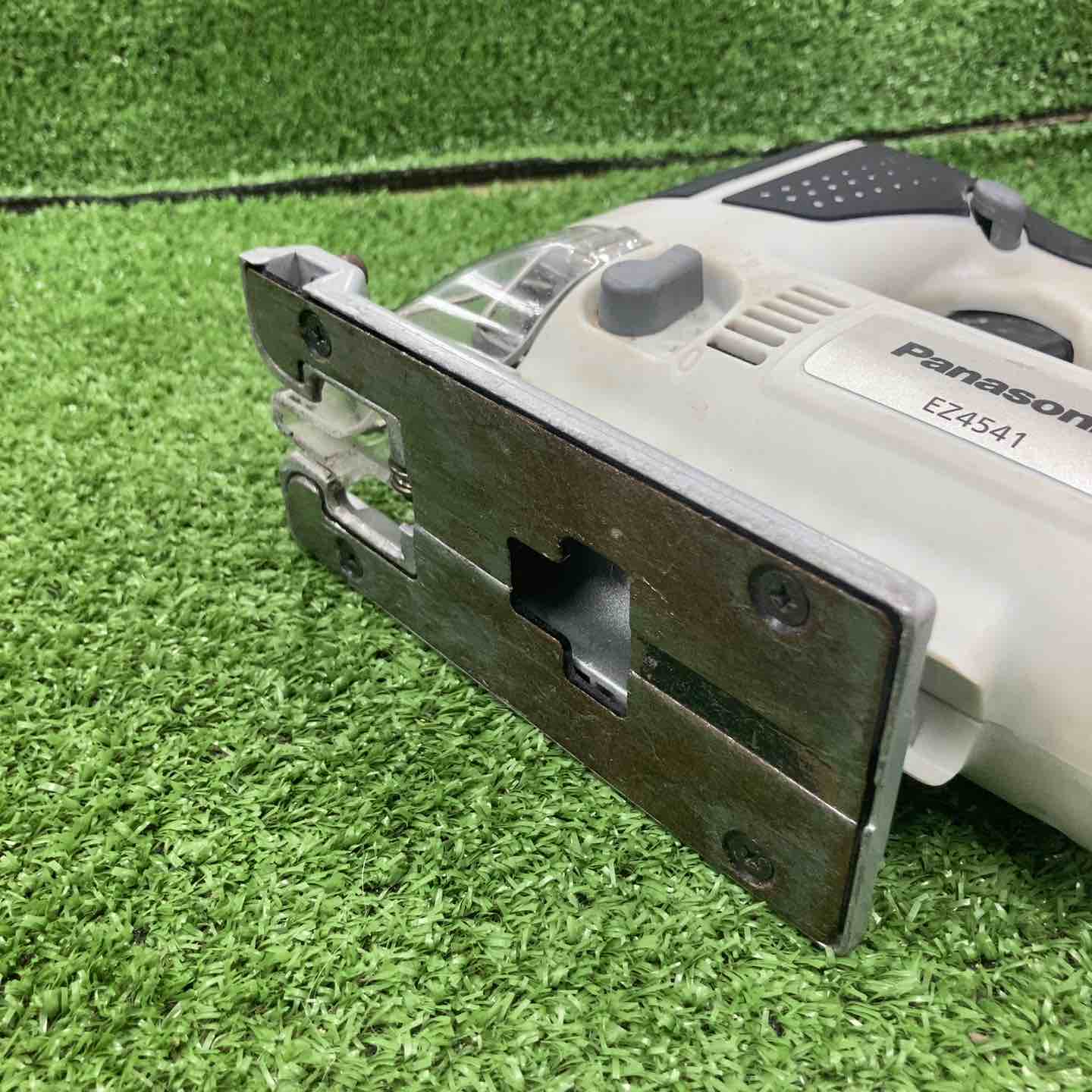◇パナソニック(Panasonic) コードレスジグソー 本体 EZ4541X-B【川崎店】 ◇パナソニック(Panasonic) コードレスジグソー 本体 EZ4541X-B【川崎
