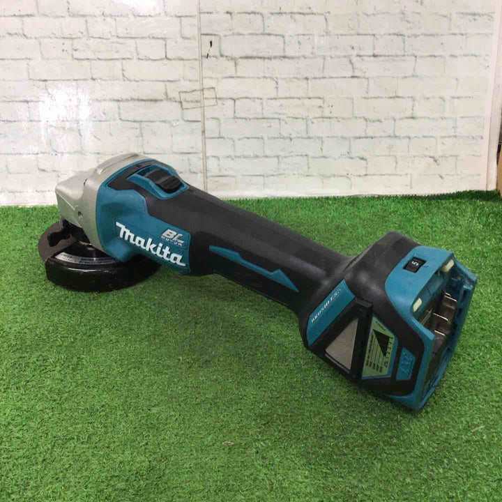 ★マキタ(makita) 100mmコードレスディスクグラインダ  新品砥石付き GA412DZ【町田店】