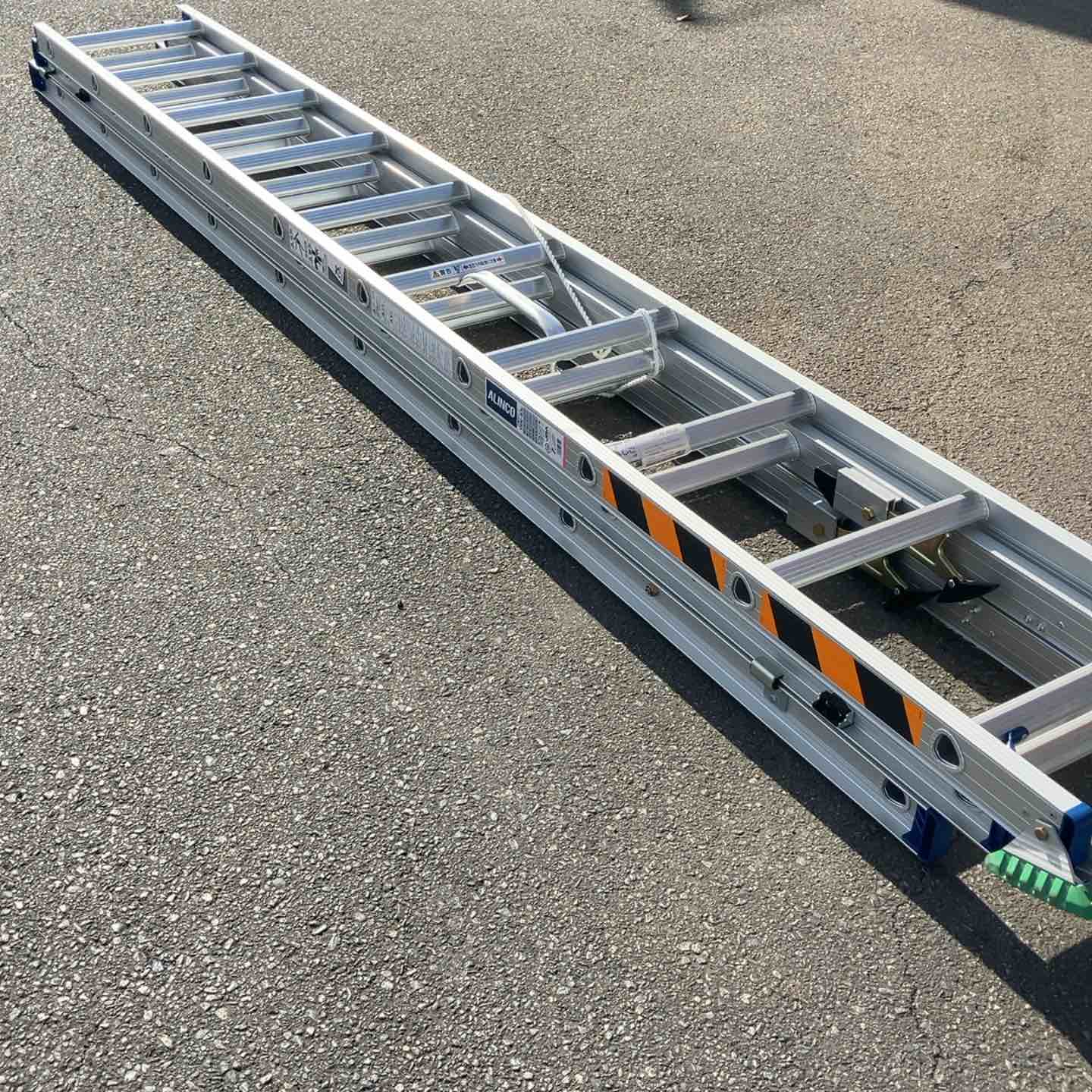 アルインコ TRN-83G 3連はしご【野田愛宕店】【店頭取引限定】【中古】管理番号：ITBFNV49PH08 中古品／店頭受取り限定】アルインコ TRN-83G 3連はしご【八潮店