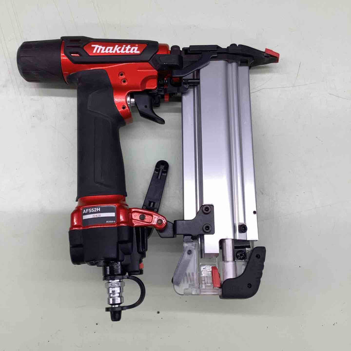★マキタ(makita) 高圧フィニッシュネイラ AF552H【越谷店】