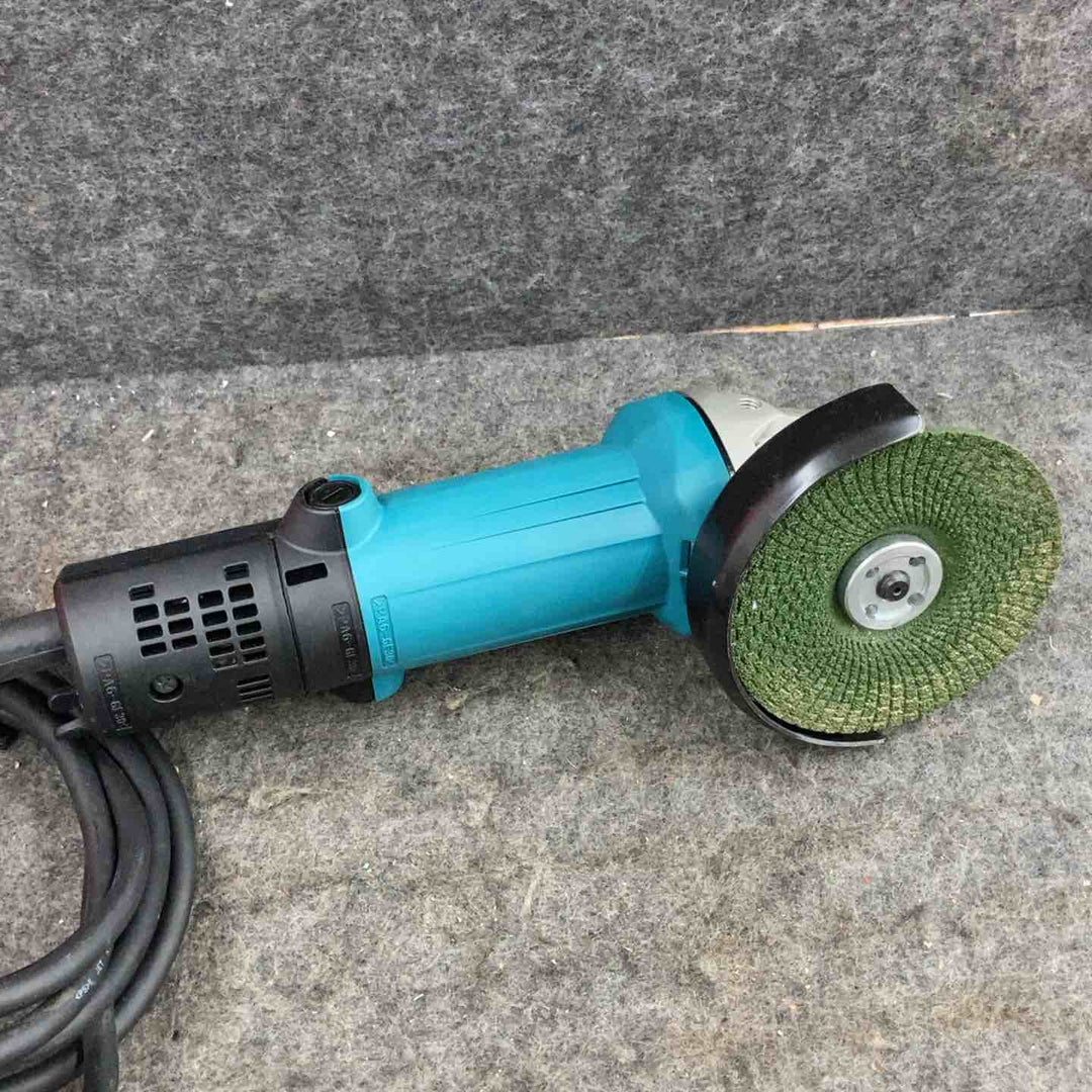 ☆マキタ(makita) 100mmディスクグラインダ 9533B【鴻巣店】