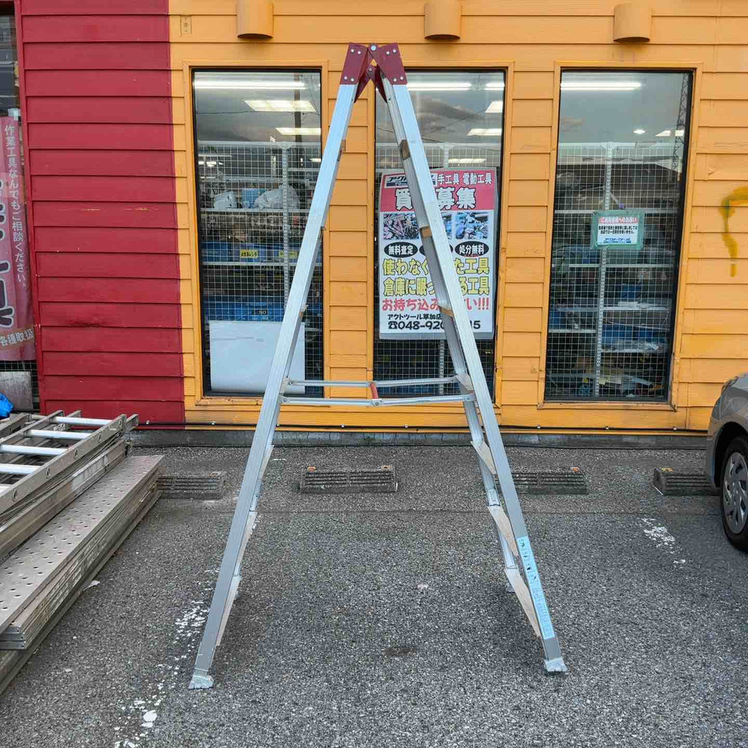 【店頭受取り限定】長谷川工業 脚部伸縮式専用脚立 8段 RYZ-24c【草加店】