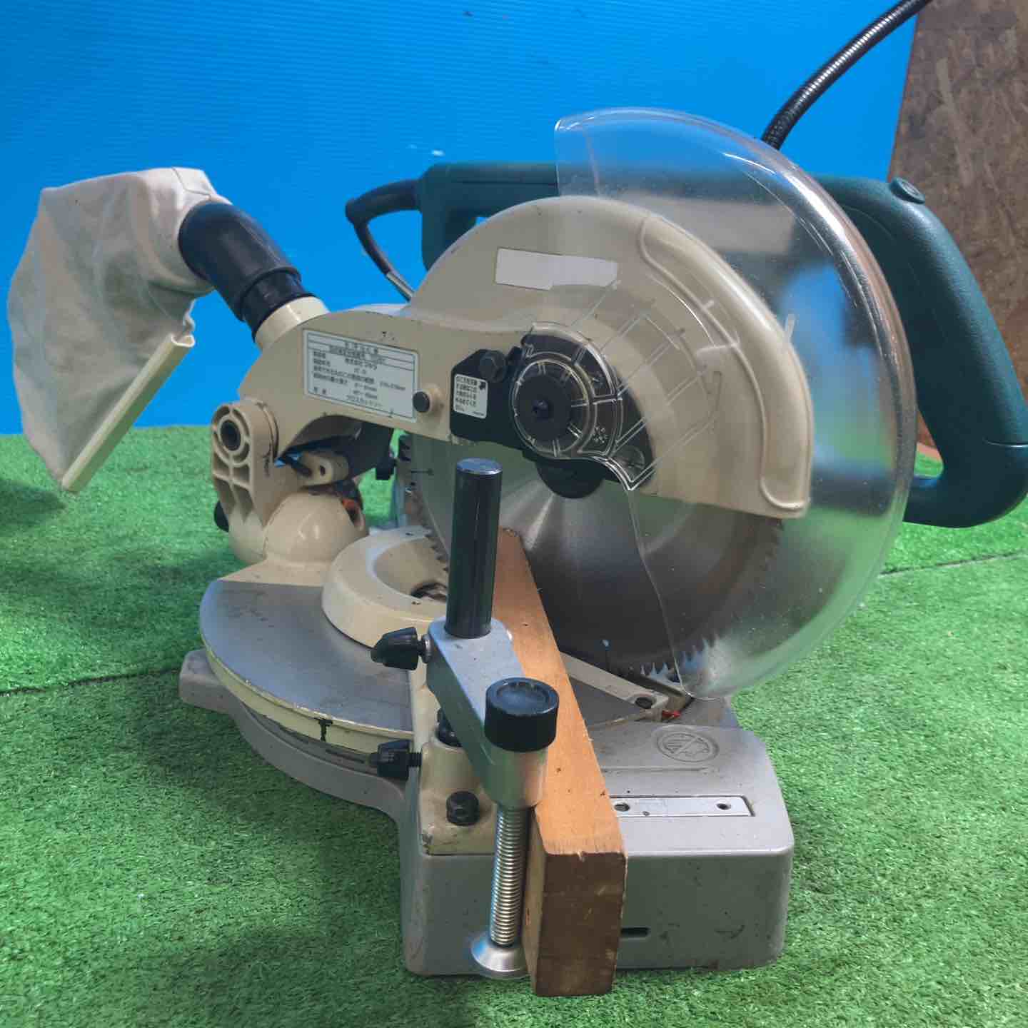 Makita LS0840FL マルノコ 216mm マキタ(makita) 216mm卓上丸ノコ