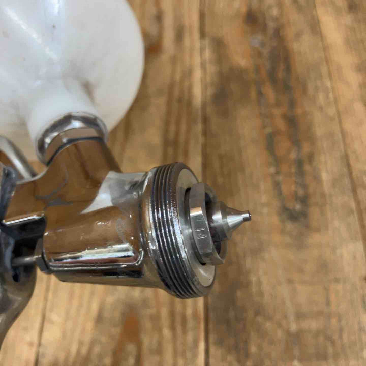 アネスト岩田 塗装 スプレーガン W-400 ノズル口径1.4mm 重力式 カップ付  ※エア通しのみ確認【所沢店】
