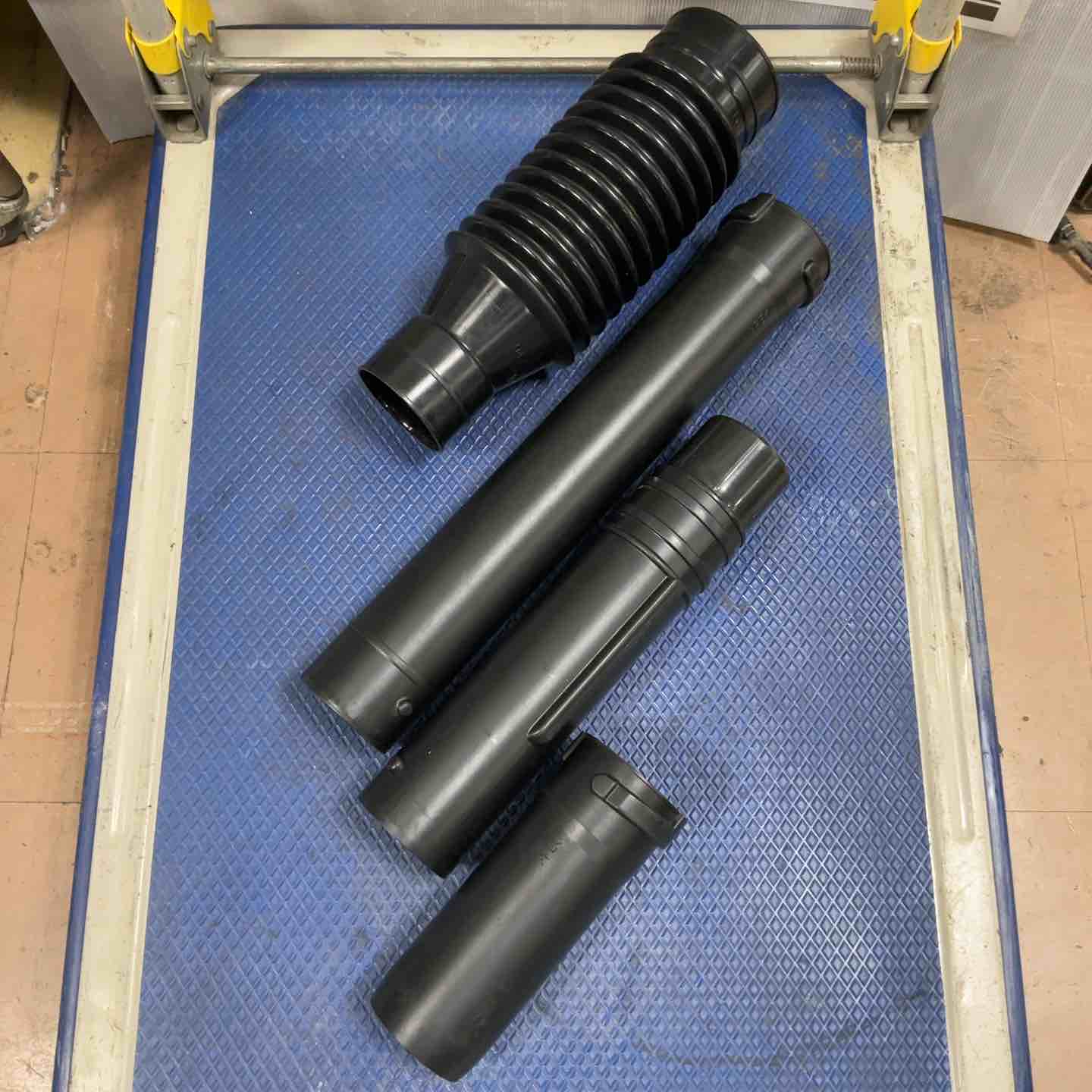 マキタ makita エンジン式ブロワ 4ストロークエンジン EUB4760【草加店