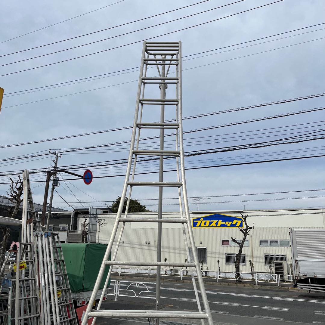 【中古品/店頭受取り限定】メーカー不明 園芸用アルミ脚立 14尺 アルミ三脚【東大和店】