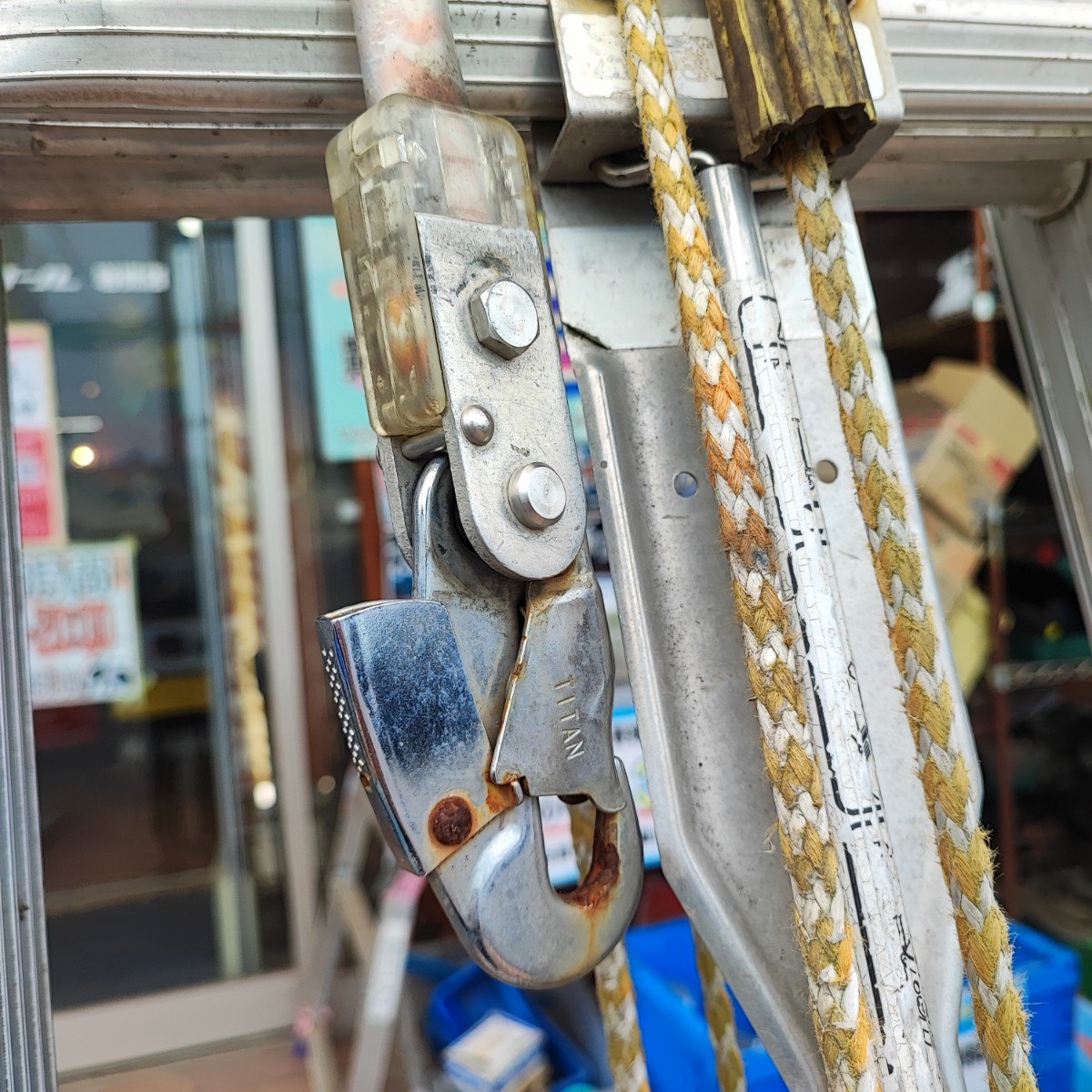 店頭受取り限定】◇ナカオ(NAKAO) 三連伸縮はしご ALT-8.3 軽太 KARUTA