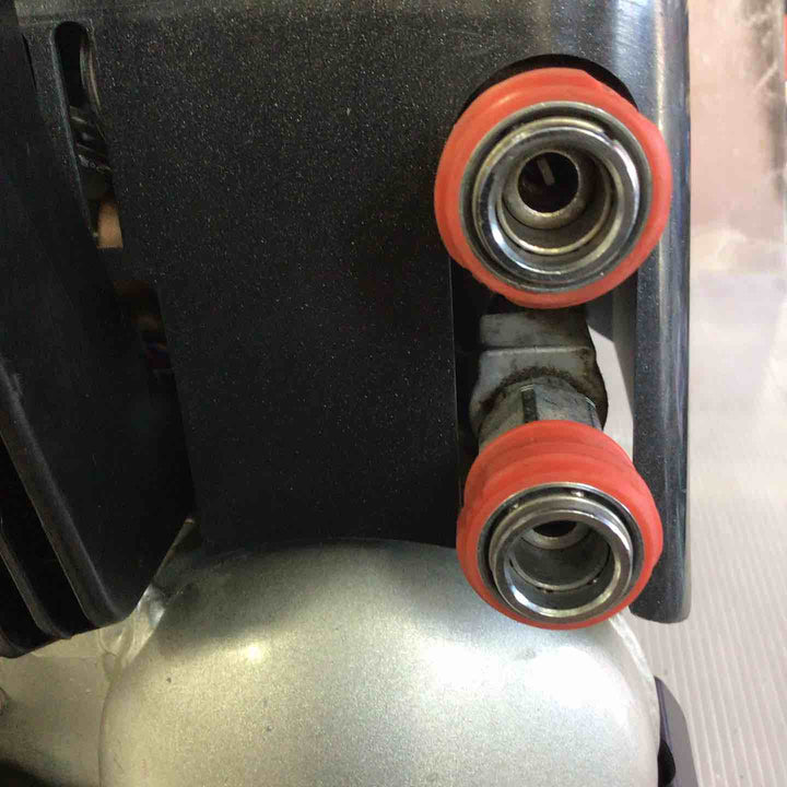 ★マキタ(makita) エアコンプレッサー AC460X【草加店】
