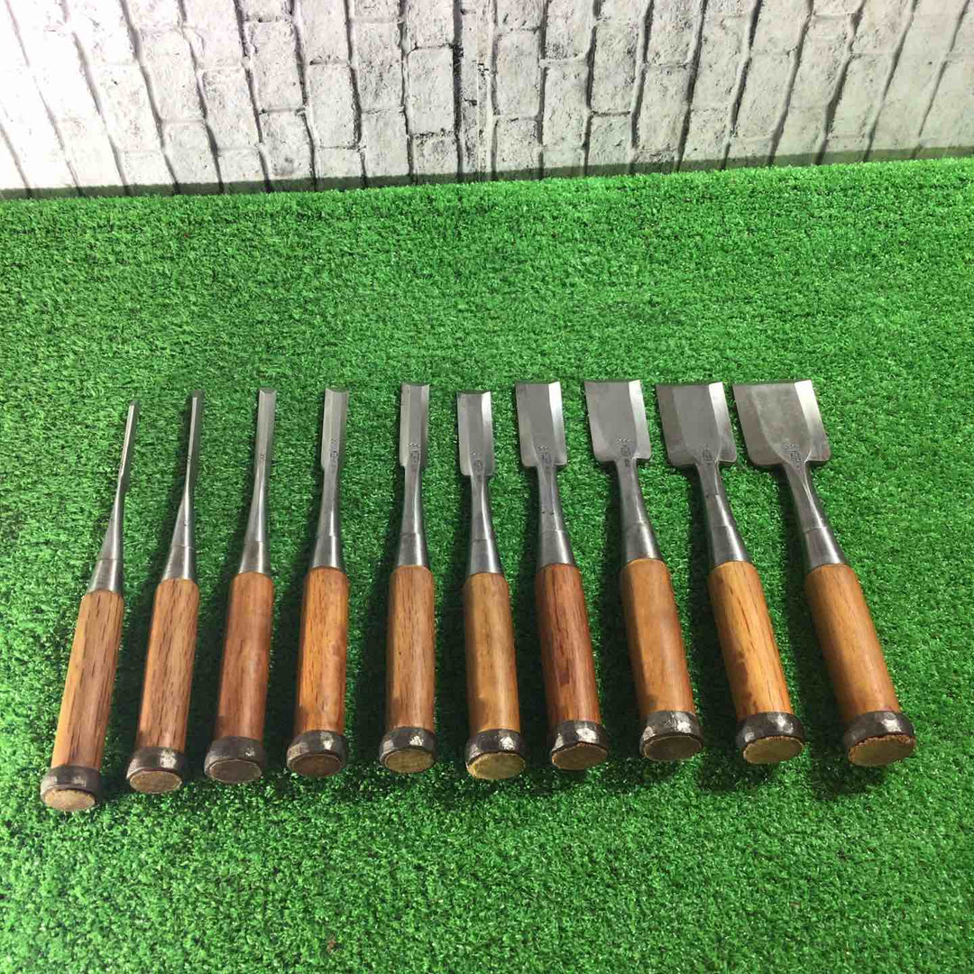 助丸 ハイス鋼 追入鑿10本組 赤樫柄 収納袋付属 【川口店】