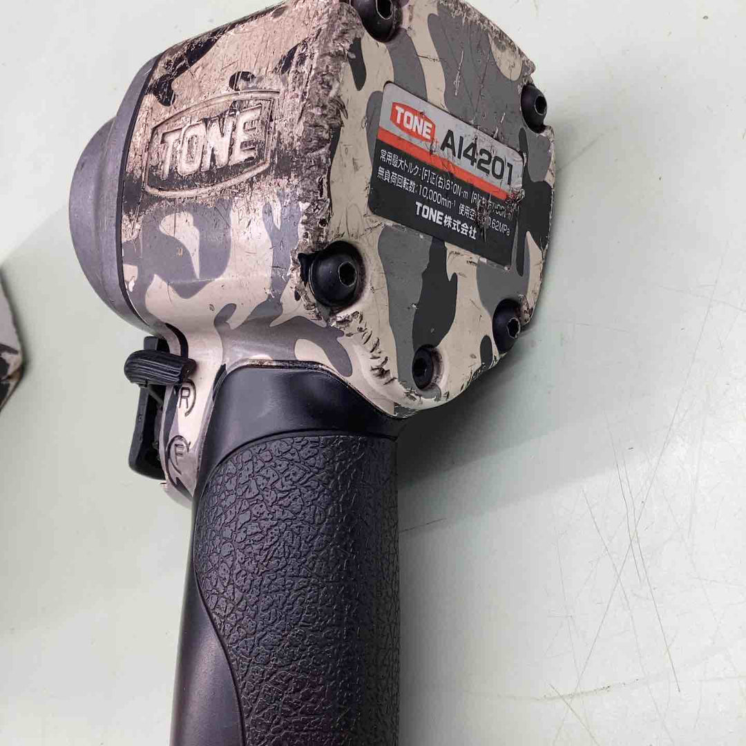 トネ(TONE) エアーインパクトレンチ アングルショートタイプ AI4201WCM 差込角12.7mm(1/2") 700N･m ホワイトカモフラージュ ボルト 超軽量 DIY タイヤ　【越谷店】