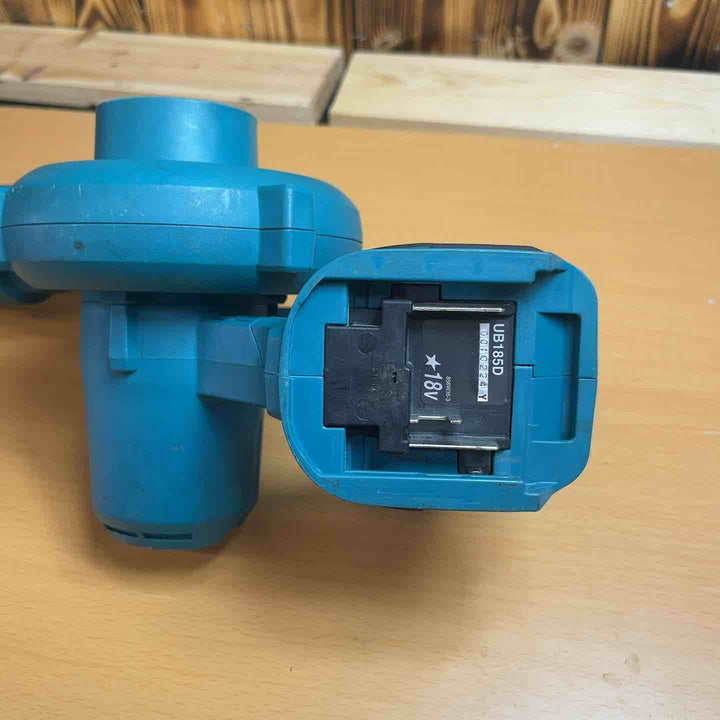 ★マキタ(makita) コードレスブロワ UB185DZ【越谷店】