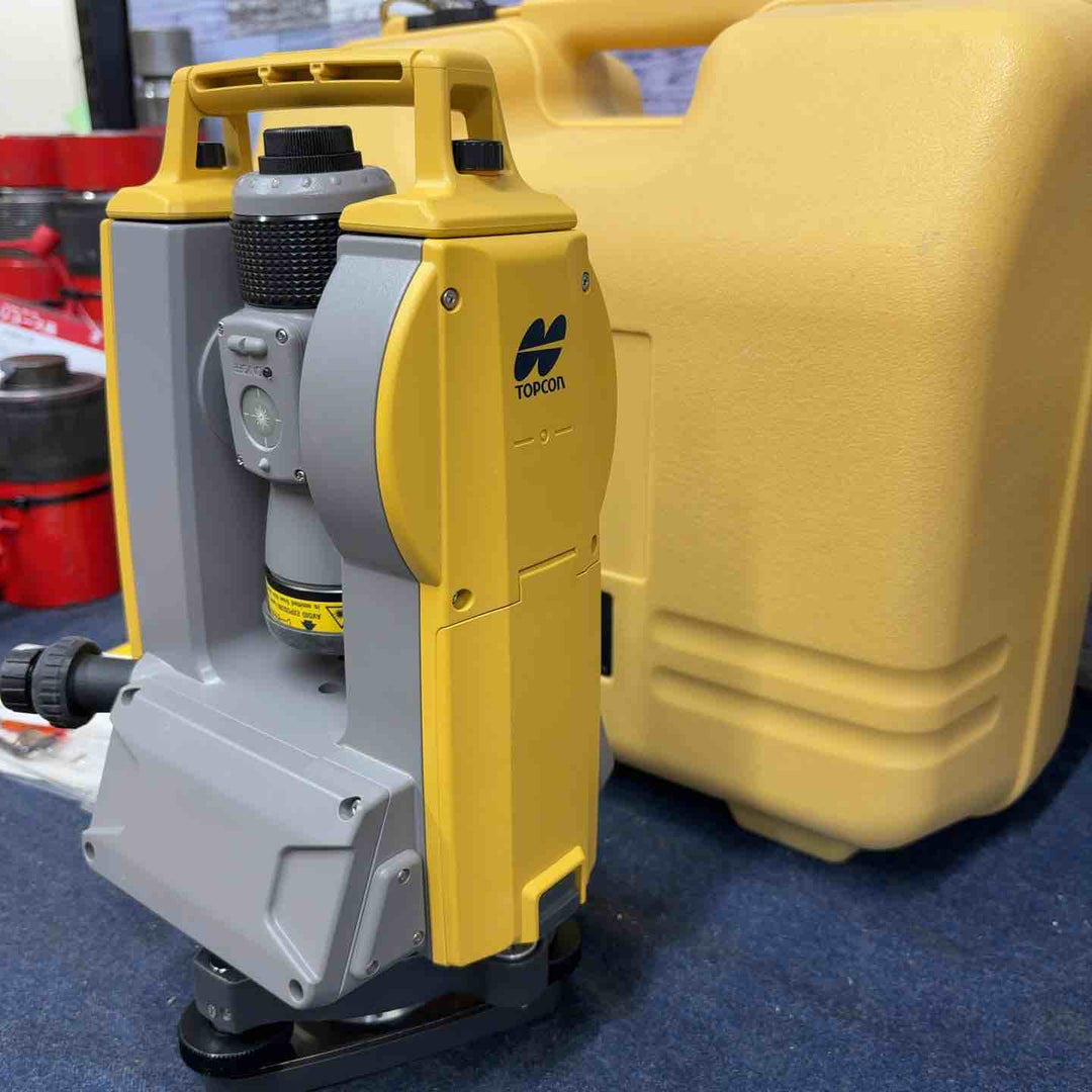 【店頭受取り限定】 ※未校正・保証なし トプコン デジタルセオドライト 三脚セット DT-300【八潮店】